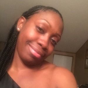 Meet your Posher, Monica